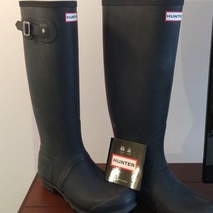 Women’s size 10 Hunter boots